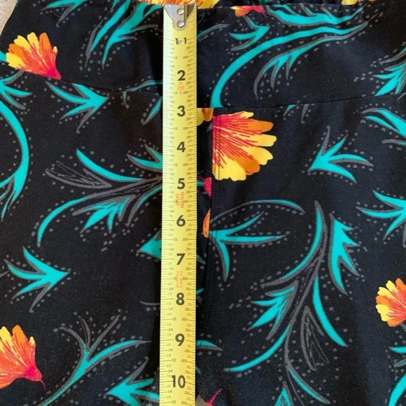 Like NEW LuLaRoe orange flower/dark teal leggings - Picture 11 of 15